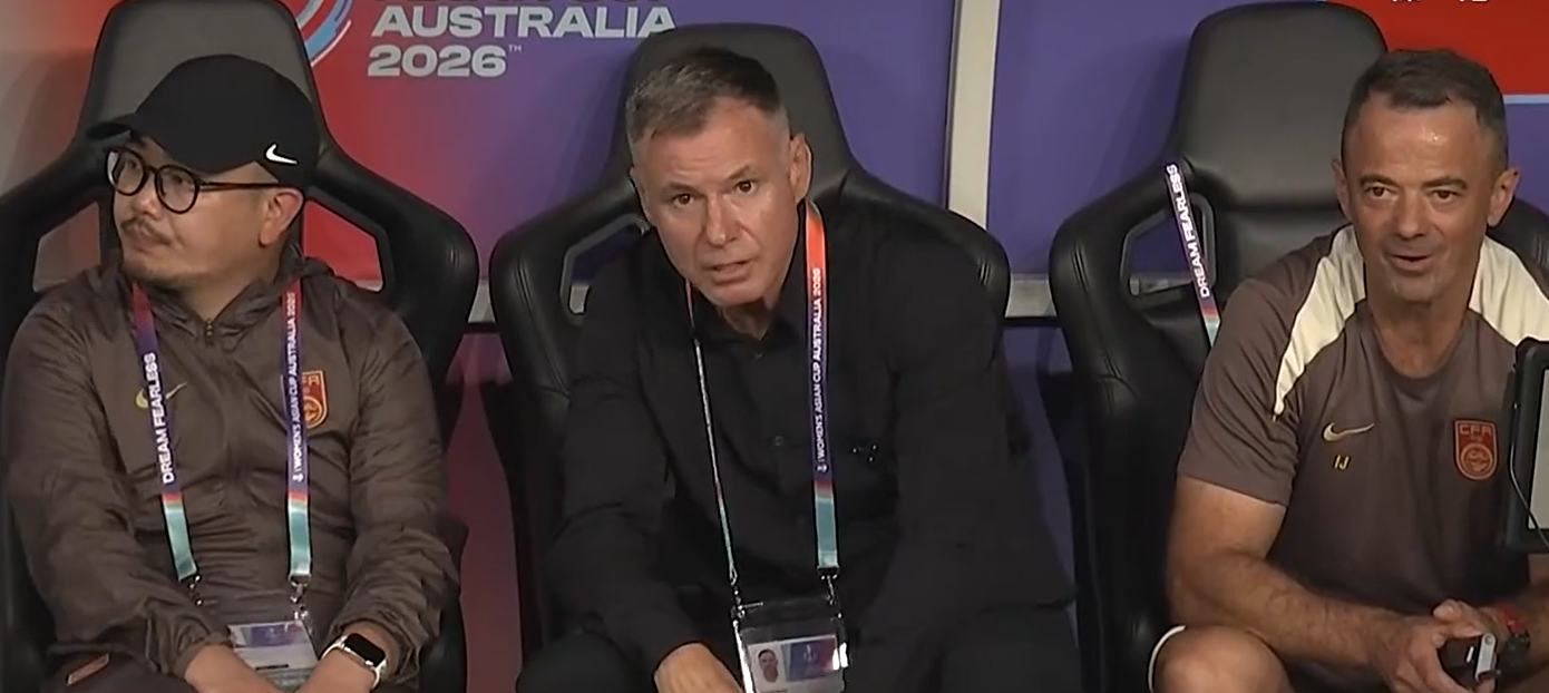 开云体育官方网站-4-0变2-0!中国女足无缘反超朝鲜队,收2大坏消息:争第1名难了