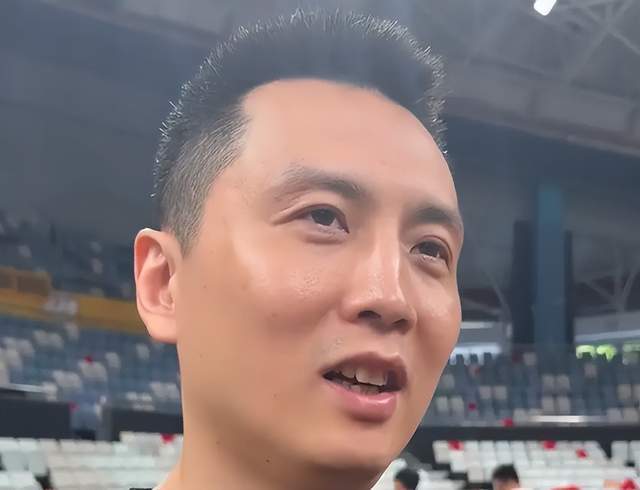 开云体育app-展望总决赛G4,卢伟自信满满,点名弗格,王博说改变,押宝孙铭徽
